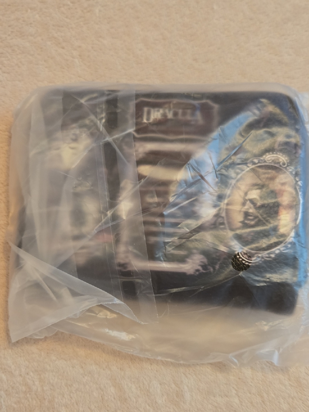 Lettoria Vegan Leather Dracula Mini Wallet - Picture 6 of 8